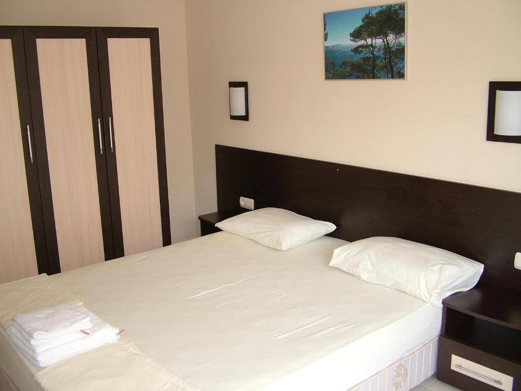 Family Hotel Delta Ognyanovo  Room photo